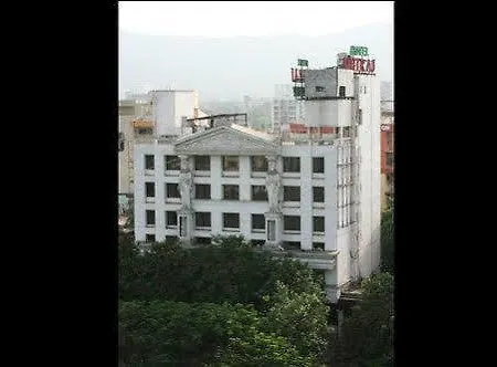 Hotel Dhiraj Mumbai