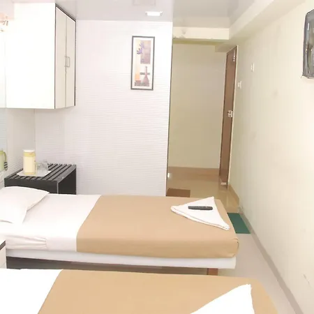 Arma Court - Near Us Embassy, Bkc Hotel