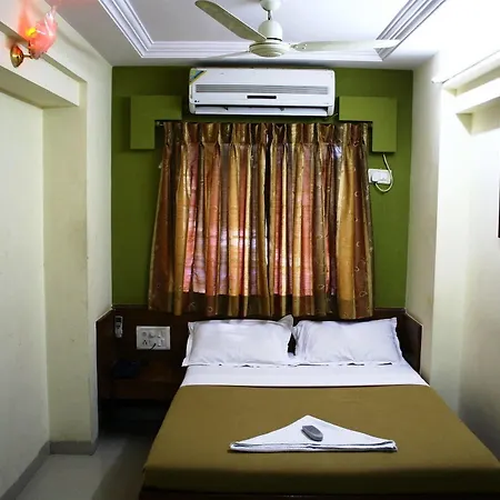 Arma Court - Near Us Embassy, Bkc Hotel