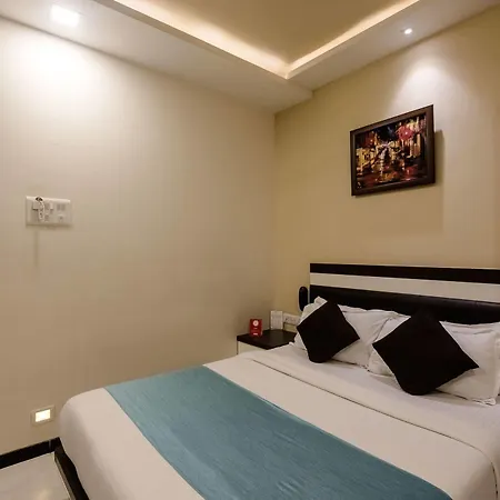 Hotel O Blue Pearl Residency Near Chhatrapati Shivaji International Airport