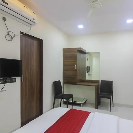 Oyo 23656 Parimeet