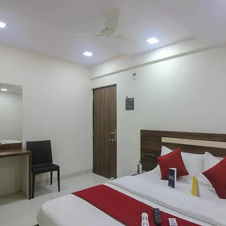 Hotel Oyo 23656 Parimeet
