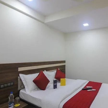 Oyo 23656 Parimeet Mumbai