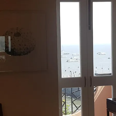 Harbour View Colaba 3*
