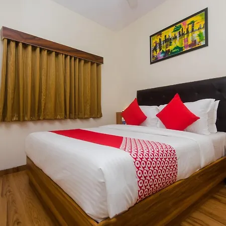 Deluxe Residency Hotel
