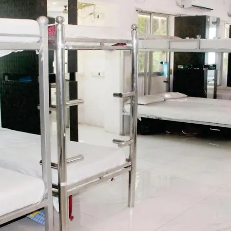 Pg Hostels Bandra Mumbai * Mumbai