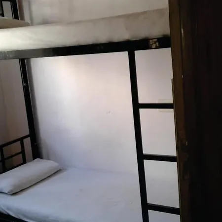 Pg Hostels Bandra Mumbai *