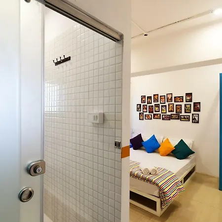 Gostops Lite Hostel