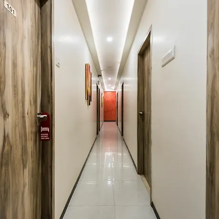 Hotel O Blue Pearl Residency Near Chhatrapati Shivaji International Airport 3*