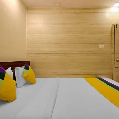 Hotel Daisy Residency