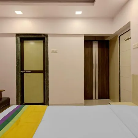 Daisy Residency 3*