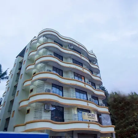 Daisy Residency Hotel 3*