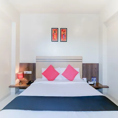 Hotel Capital O 45076 Vegas Residency Deluxe