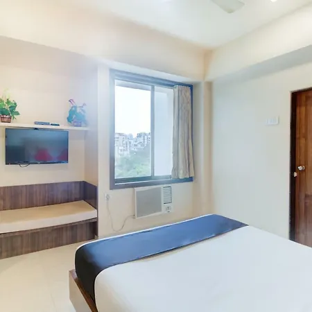 Capital O 45076 Vegas Residency Deluxe Mumbai
