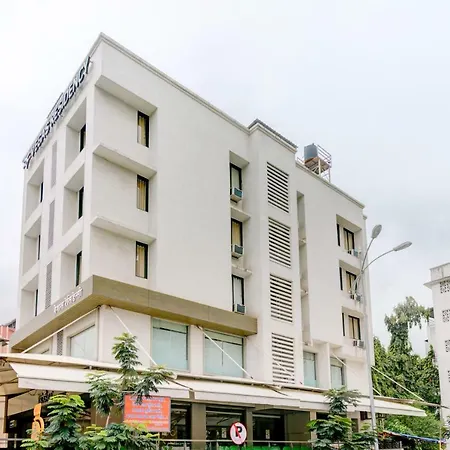 Capital O 45076 Vegas Residency Deluxe Hotel Mumbai