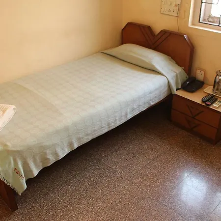 Ywca International Centre 3*