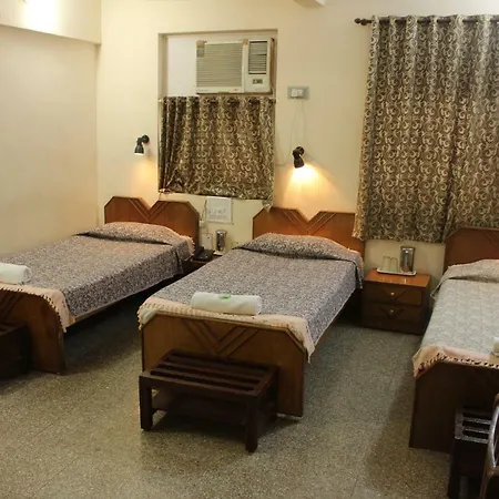 Hotel Ywca International Centre