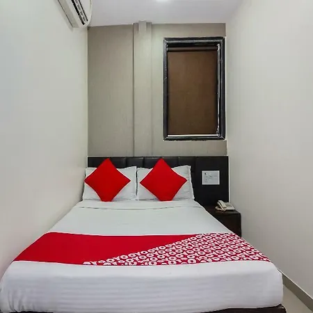 Hotel Oyo 3630 Ajwa