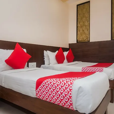 Oyo 23656 Parimeet Mumbai