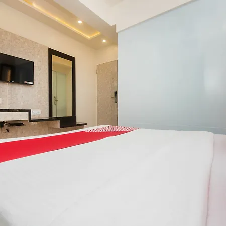 Fabhotel Veera Residency - Nr Airport