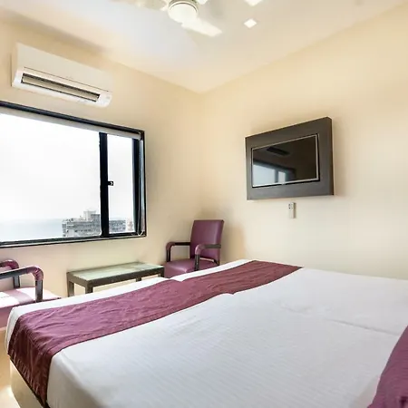 Sukh Hotel 3*