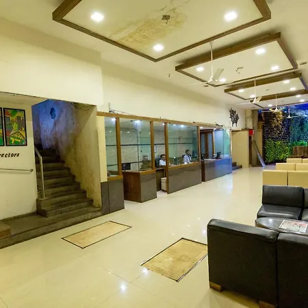 Sukh Hotel 3*