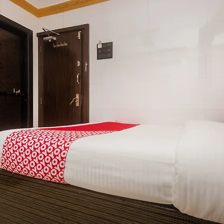 Oyo 19353 Relax Hotel Mumbai
