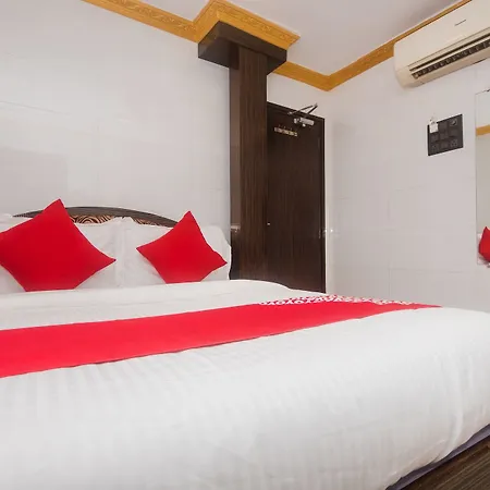 Oyo 19353 Relax Hotel Mumbai