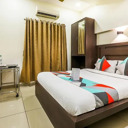 Hotel Fabhotel Adore Mumbai