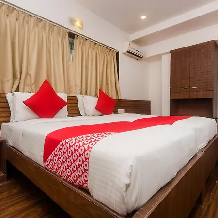 Oyo 3762 Swamini Niwas 3*