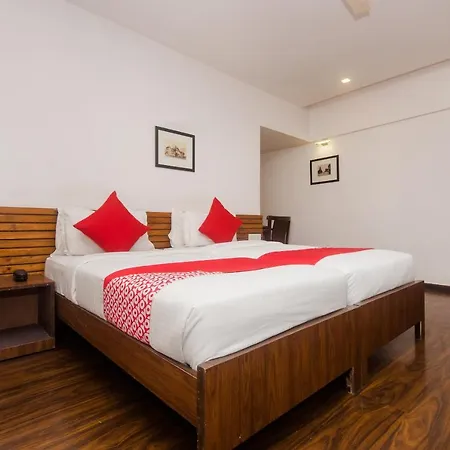 Hotel Oyo 3762 Swamini Niwas 3*