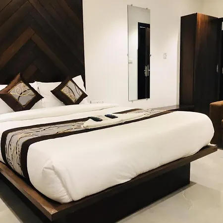Flora - 3* Mumbai