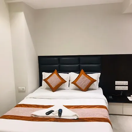 Flora - Hotel Mumbai