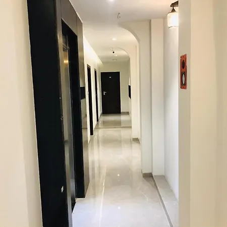 Hotel Flora - 3*