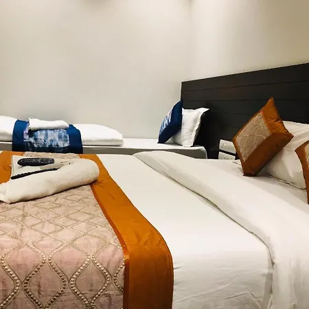 Flora - Hotel 3*