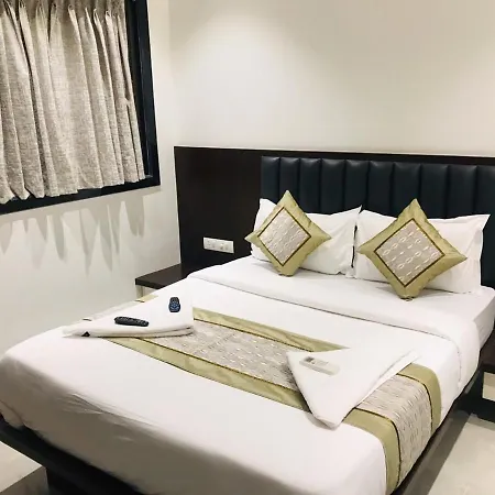 Flora - Hotel Mumbai