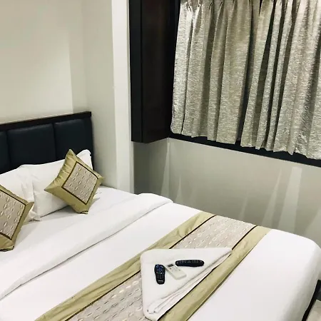 Flora - Hotel 3*