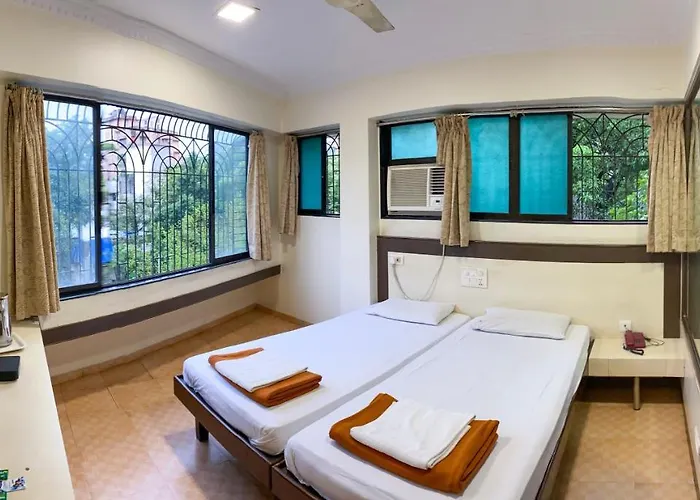 Hotel Shanti Palace