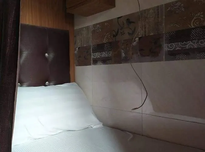 Sd Hostel Ac Deluxe