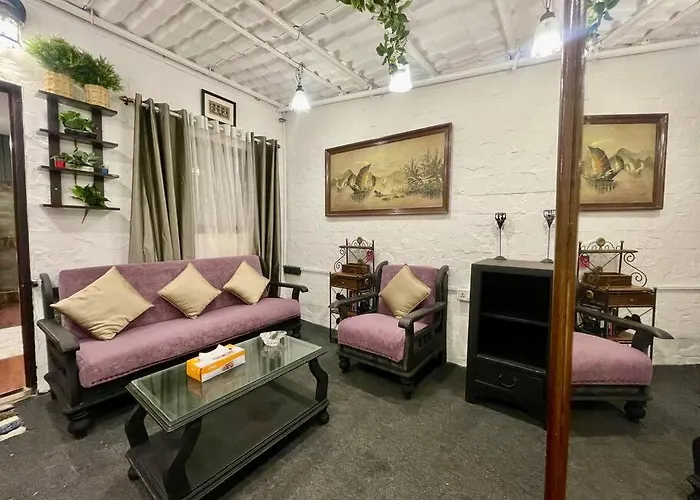 Independent Garden Cottage-Bandra-Carter Road