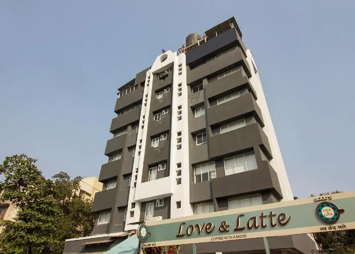 Vibes Inn Juhu