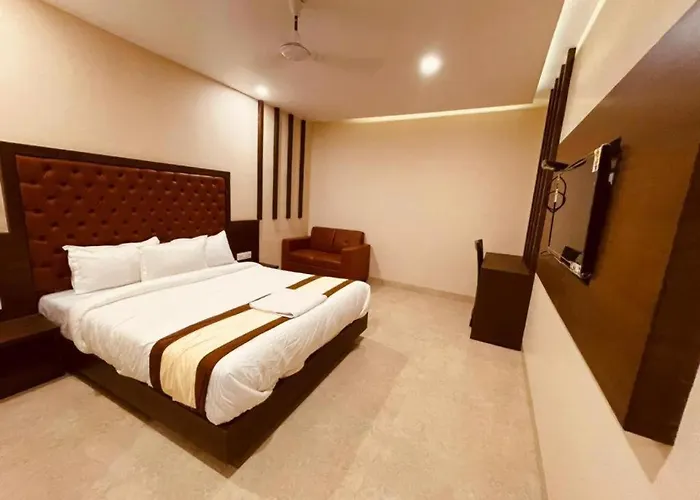 Hotel Vertigo Near Bkc