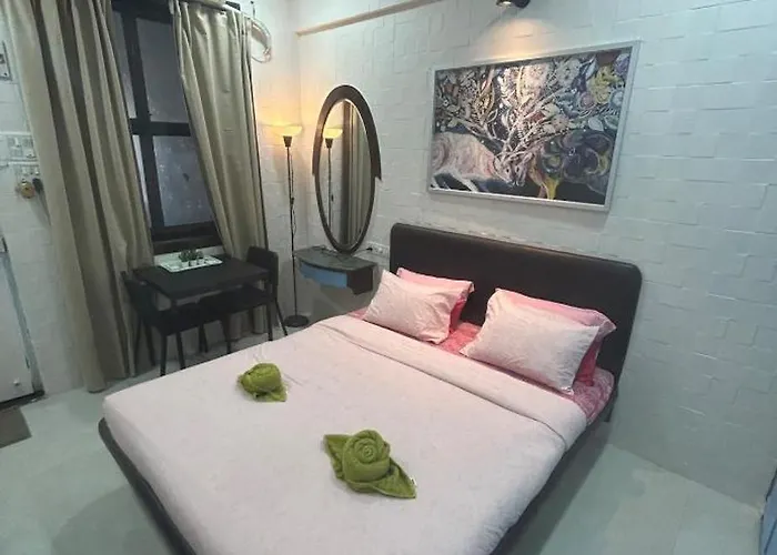 Exclusive Studio On Linking Road