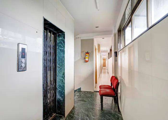 Hotel O Delight Inn Near Andheri Railway Station