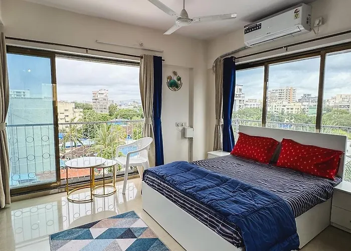 Aura - Entire Studio In Vile Parle