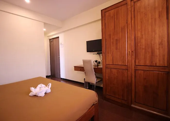 Room Maangta 132 @ Vile Parle West