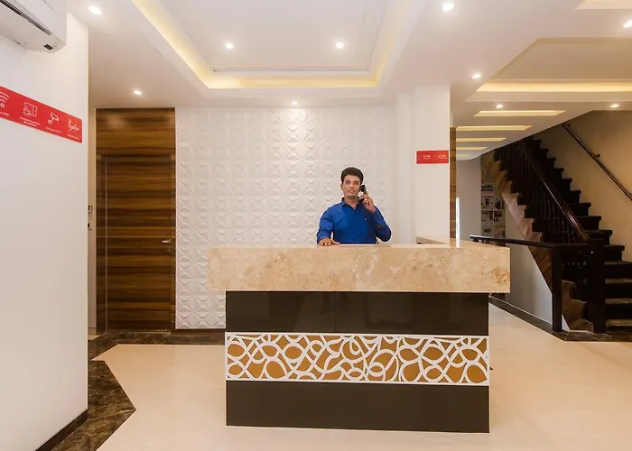 Oyo 15519 Hotel Grand Residency