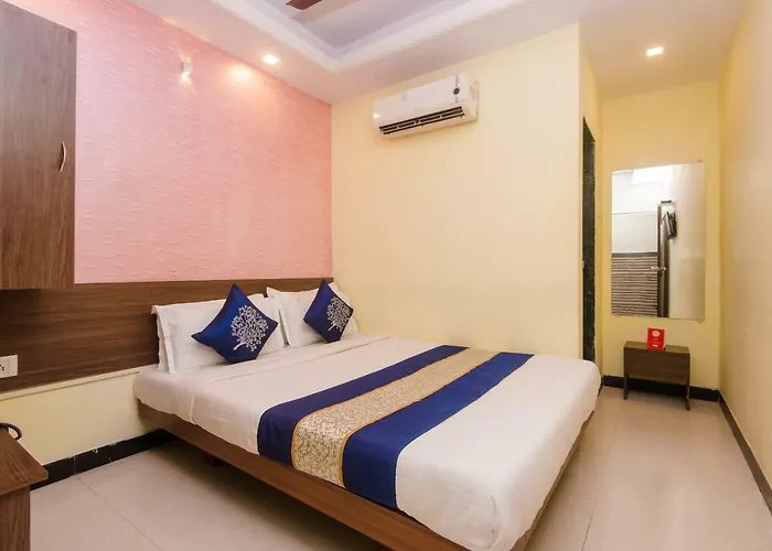 Oyo 7062 Amana Suites
