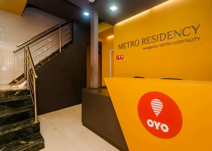 Oyo 13885 Metro Residency