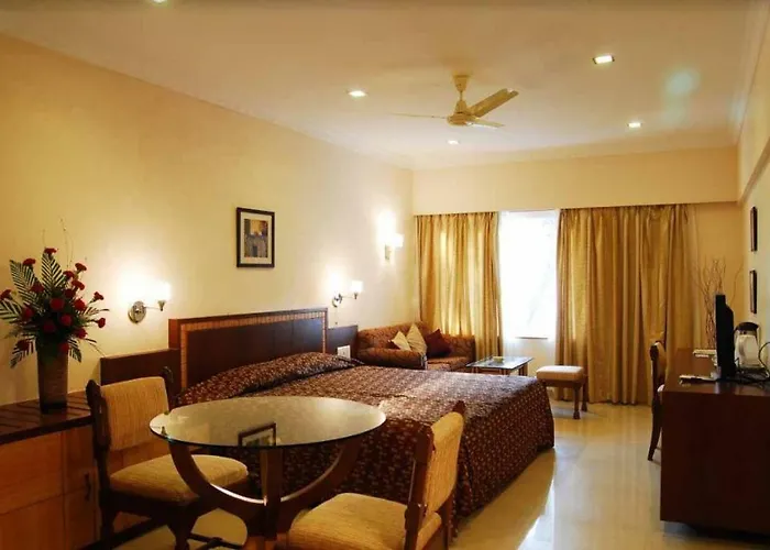 Hotel Juhu Plaza